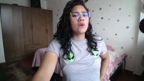    online show from 11-25-25, 06:19