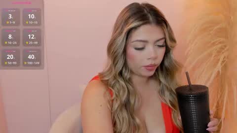 Snapshot of thaliafox_ chatting on 03-22-26, 06:11 Thalia online show from 03-22-26, 06:11