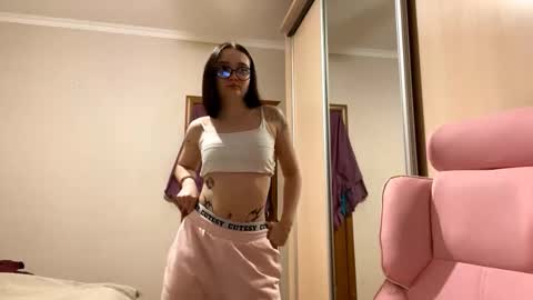 Yumi online show from 03-03-26, 03:18