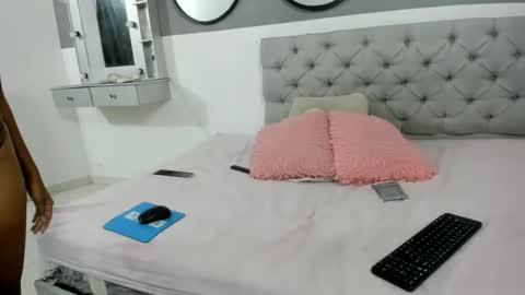 Snapshot of thaliana_evanss chatting on 11-12-25, 03:01 thaliana_evanss online show from 11-12-25, 03:01