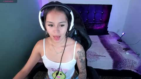 Snapshot of thamara_l11 chatting on 01-11-25, 02:36 Dany online show from 01-11-25, 02:36