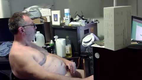 thang5545 online show from 09-13-25, 04:01