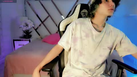 thanier_18 online show from 05-29-26, 07:23
