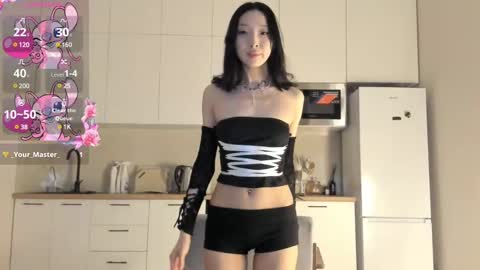 thanos_world1321002 online show from 02-21-25, 09:43