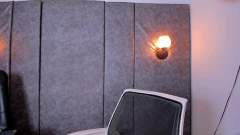Snapshot of thara_webstter chatting on 04-27-26, 11:41 thara webstter online show from 04-27-26, 11:41