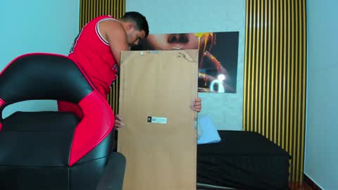 Snapshot of that_temptation chatting on 12-21-24, 06:23 that_temptation online show from 12-21-24, 06:23