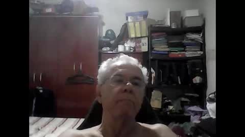 Snapshot of thataco chatting on 05-04-26, 01:23 thataco online show from 05-04-26, 01:23
