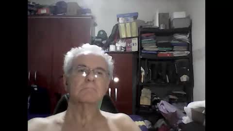Snapshot of thataco chatting on 05-25-26, 01:55 thataco online show from 05-25-26, 01:55