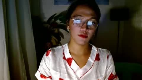 Snapshot of thatgirl_jammelaxxx chatting on 01-11-25, 10:07 Jammela online show from 01-11-25, 10:07