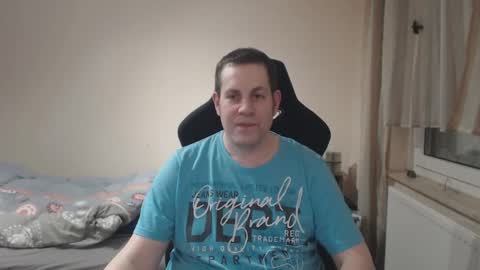 Snapshot of thatguyyeahhim chatting on 02-13-25, 12:46 thatguyyeahhim online show from 02-13-25, 12:46