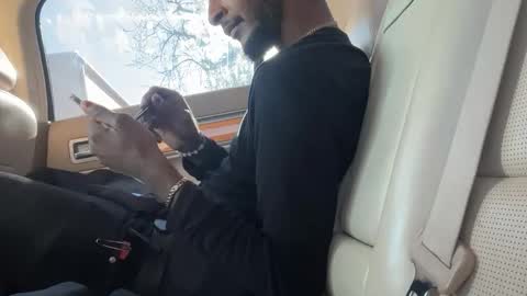 Snapshot of thatoneslutmuffin chatting on 01-11-26, 03:50 thatoneslutmuffin online show from 01-11-26, 03:50