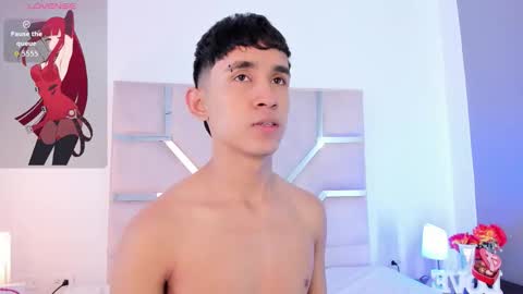 Thayler  online show from 11-21-25, 11:20