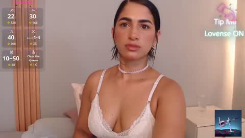 Snapshot of thayssa_ross chatting on 06-22-26, 03:31 THAYSSA ROSS online show from 06-22-26, 03:31