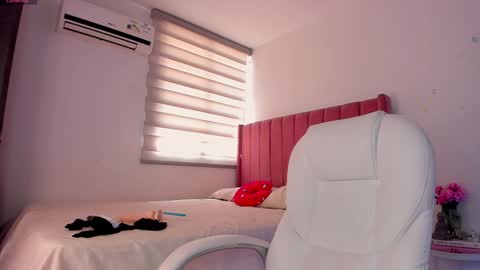 nina mirley online show from 01-18-25, 04:42