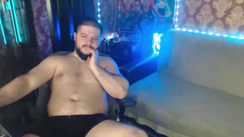 Snapshot of the_avengersgth chatting on 12-14-25, 01:22 thor lord online show from 12-14-25, 01:22