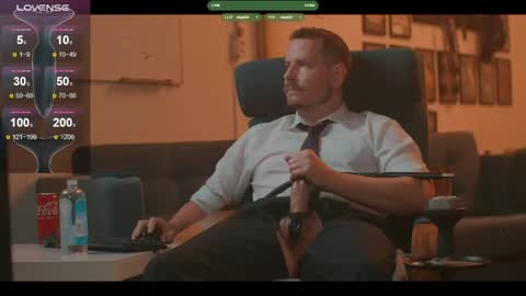 Snapshot of the_dilf chatting on 05-09-26, 09:03 The DILF - online show from 05-09-26, 09:03