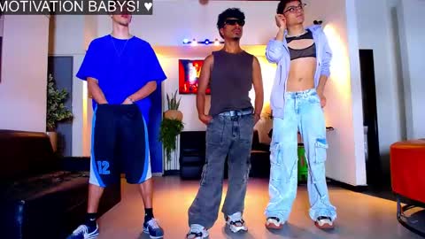 Snapshot of the_goodfellas chatting on 05-26-26, 08:38 the goodfellas online show from 05-26-26, 08:38