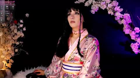 Snapshot of the_kitty_roxy chatting on 05-27-26, 06:43 ... ... online show from 05-27-26, 06:43
