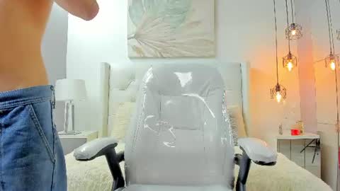 Snapshot of the_mark_king chatting on 07-26-26, 05:31 T H E M A R K K I N G online show from 07-26-26, 05:31