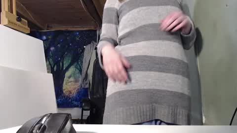 Snapshot of the_prettywondder chatting on 01-18-25, 06:32 Ekye online show from 01-18-25, 06:32