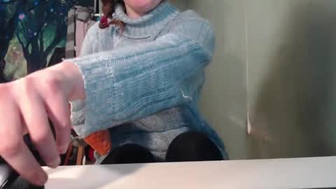 Snapshot of the_prettywondder chatting on 01-20-25, 09:03 Ekye online show from 01-20-25, 09:03