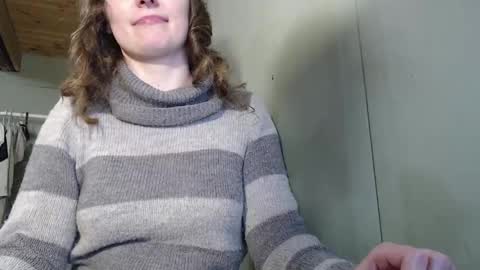 Snapshot of the_prettywondder chatting on 01-22-25, 02:24 Ekye online show from 01-22-25, 02:24