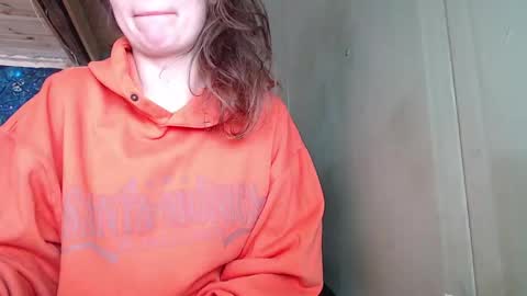 Snapshot of the_prettywondder chatting on 02-05-25, 08:11 Ekye online show from 02-05-25, 08:11