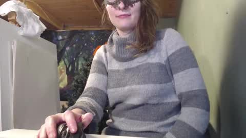 Snapshot of the_prettywondder chatting on 02-05-25, 12:38 Ekye online show from 02-05-25, 12:38