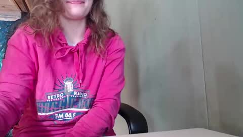 Snapshot of the_prettywondder chatting on 03-12-25, 05:35 Ekye online show from 03-12-25, 05:35