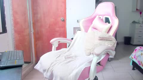 IGAleja queen1 online show from 04-16-26, 03:13