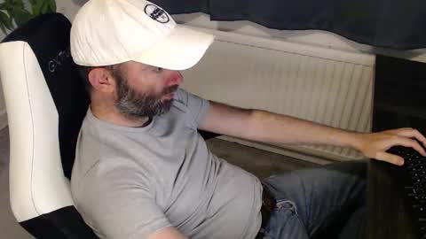 Snapshot of the_sensual_masturwait chatting on 09-20-25, 06:53 the_sensual_masturwait online show from 09-20-25, 06:53