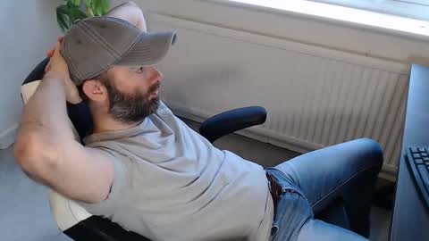 Snapshot of the_sensual_masturwait chatting on 09-28-25, 07:47 the_sensual_masturwait online show from 09-28-25, 07:47