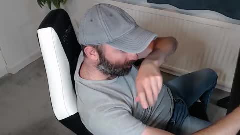 Snapshot of the_sensual_masturwait chatting on 09-30-25, 07:19 the_sensual_masturwait online show from 09-30-25, 07:19