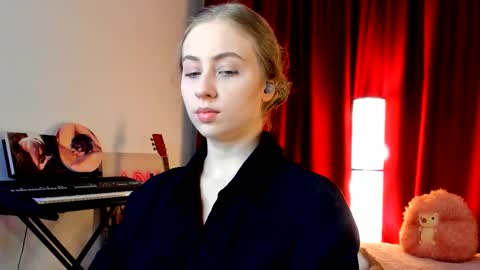 Snapshot of the_steel_magnolia_ chatting on 11-06-25, 10:43 Ally STREAMING ON TWITCH NOW Check my Twitter for updates online show from 11-06-25, 10:43