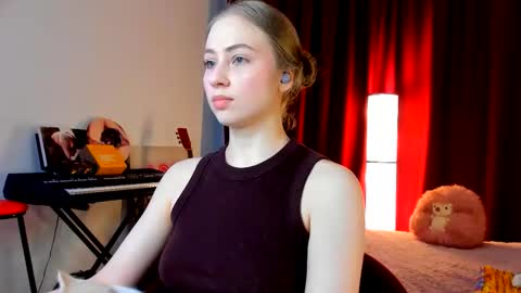 Snapshot of the_steel_magnolia_ chatting on 11-13-25, 09:52 Ally STREAMING ON TWITCH NOW Check my Twitter for updates online show from 11-13-25, 09:52