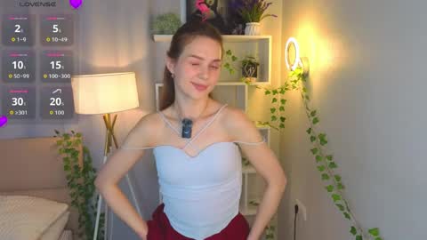 My name is Cynthia and Im very happy to see you in my sweet room  online show from 06-02-26, 03:08