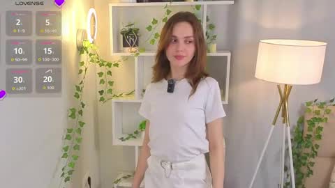 My name is Cynthia and Im very happy to see you in my sweet room  online show from 06-08-26, 03:07