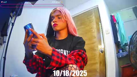 Sandra  3 online show from 10-19-25, 12:22