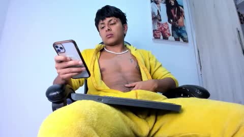 Snapshot of the_weed_guys chatting on 01-10-26, 03:19 Danny online show from 01-10-26, 03:19