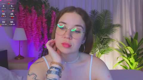 im Grace  turn up the sounds on your device... to hear my sweet moans online show from 06-09-26, 07:09