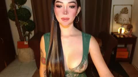 Snapshot of thea_whong chatting on 03-25-26, 02:50 thea_whong online show from 03-25-26, 02:50