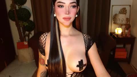 Snapshot of thea_whong chatting on 03-29-26, 02:00 thea_whong online show from 03-29-26, 02:00