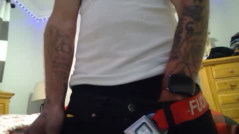 Snapshot of theamezcua98 chatting on 01-08-25, 04:23 theamezcua98 online show from 01-08-25, 04:23