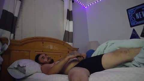 Snapshot of theamezcua98 chatting on 01-24-25, 09:06 theamezcua98 online show from 01-24-25, 09:06