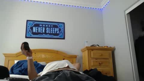 Snapshot of theamezcua98 chatting on 10-01-25, 07:53 theamezcua98 online show from 10-01-25, 07:53