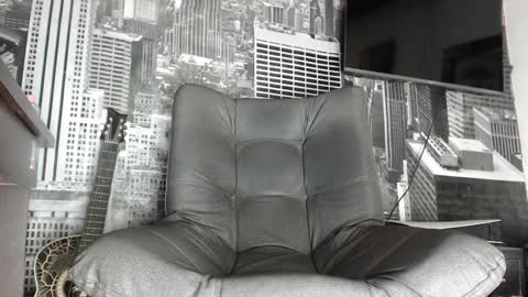 Miguel Angel online show from 12-21-24, 01:42