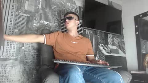 Miguel Angel online show from 01-12-25, 03:49
