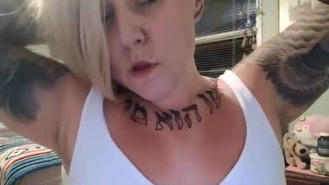 Snapshot of theauroramae chatting on 08-03-26, 04:22 theauroramae - online show from 08-03-26, 04:22