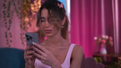 Snapshot of theayanna chatting on 11-18-25, 11:14 Ayana online show from 11-18-25, 11:14