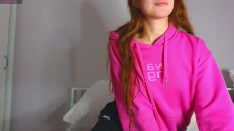 Snapshot of thebarbaraa chatting on 10-12-25, 05:12 Barbara online show from 10-12-25, 05:12